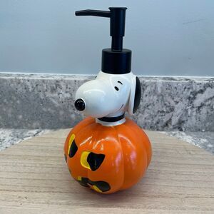 SNOOPY in a Pumpkin Soapor Lotion Dispenser Halloween Fall Themed Bathroom Decor